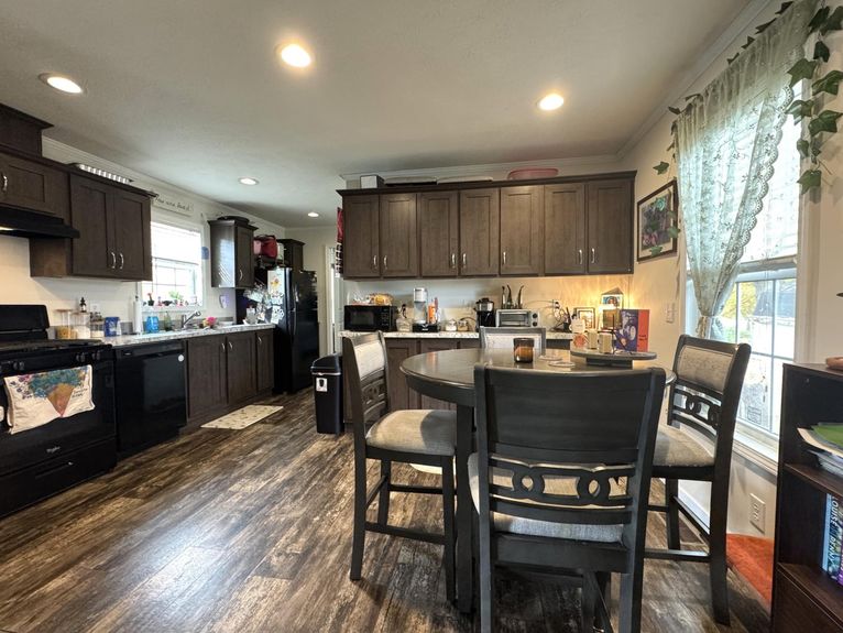 20251101200929392876000000-o