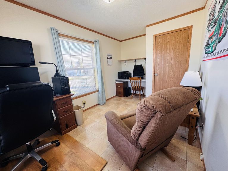 20260419180915924146000000-o