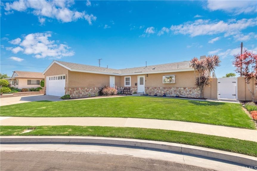 10011 Saint Vincent Cir1