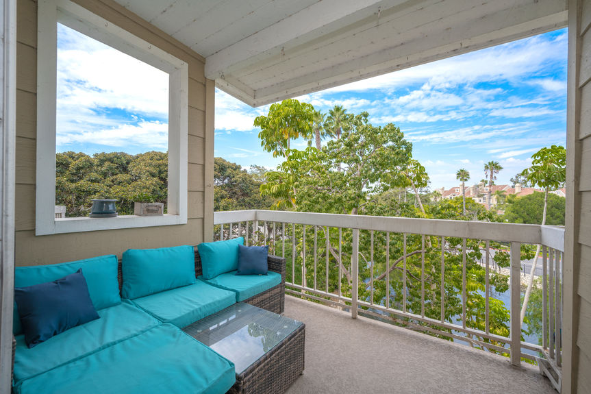 20301 Bluffside Cir Unit 208 Huntington Beach CA 92646 &#8211; 022 &#8211; Balcony 1