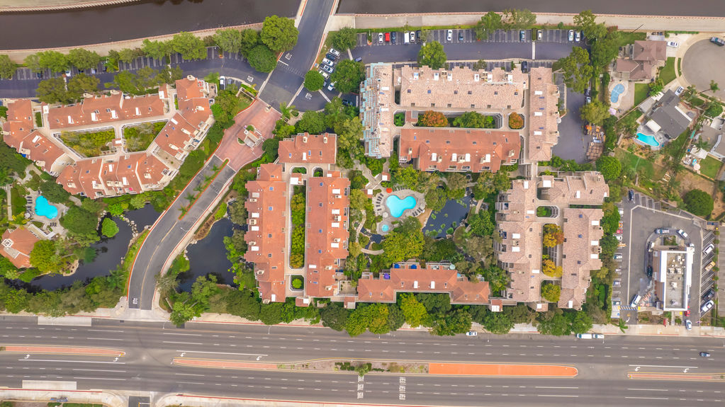 20301 Bluffside Cir Unit 208 Huntington Beach CA 92646 &#8211; 034 &#8211; Aerial 4