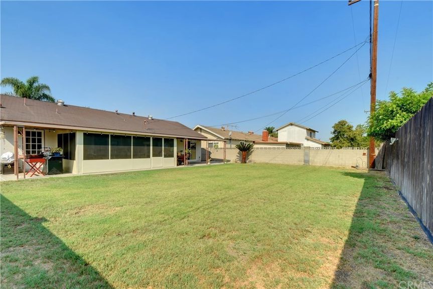 8302 Fontainbleau WAY2