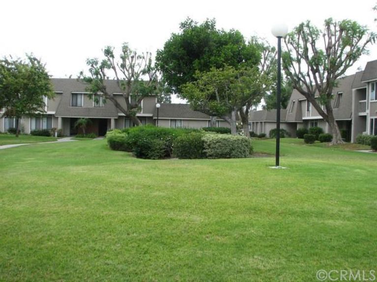 835 S Coventry DR #301