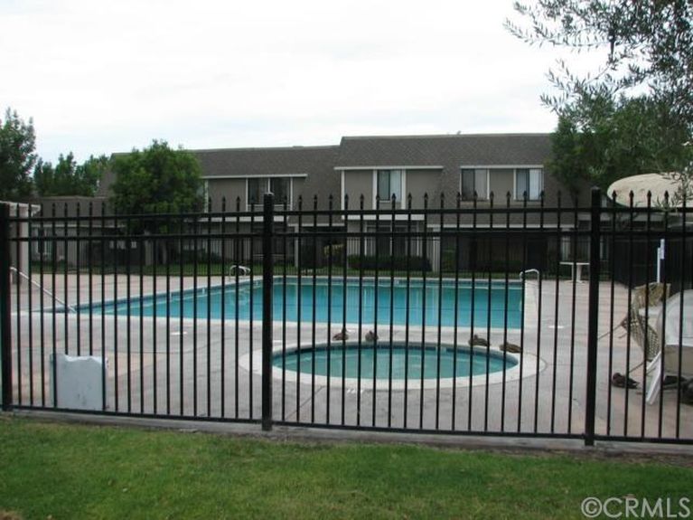 835 S Coventry DR #302