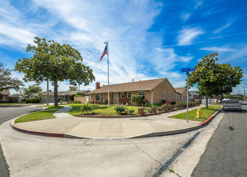 908 S Echo Pl Anaheim CA 92804-large-010-002-Exterior 10 of 34-1500&#215;987-72dpi