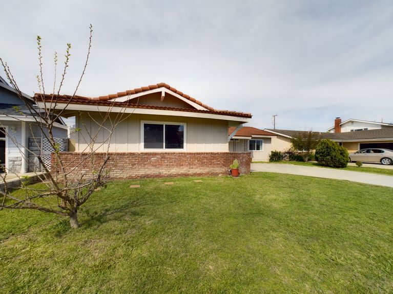 5851 Shirl Street Cypress CA 90630 &#8211; 003 &#8211; Front 3