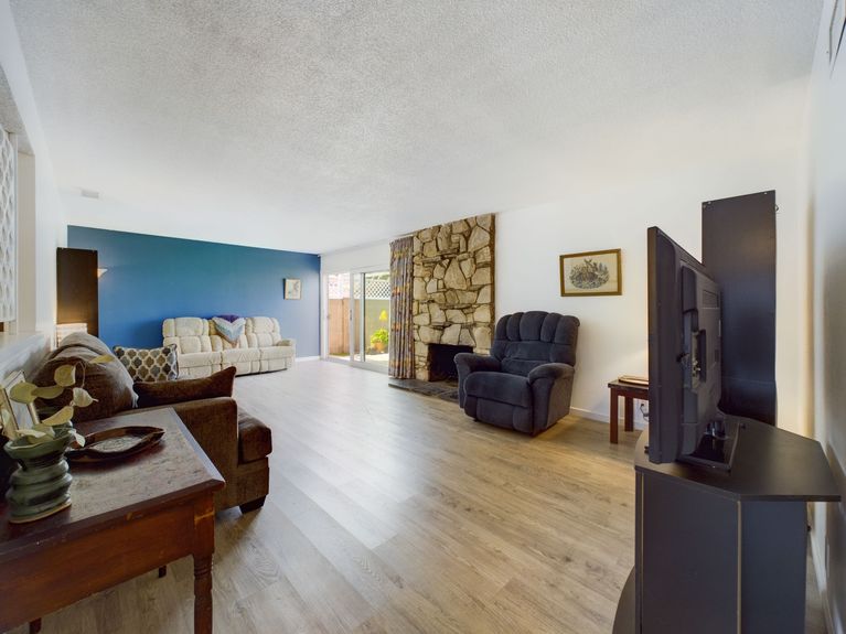 5851 Shirl Street Cypress CA 90630 &#8211; 005 &#8211; Living Room 1