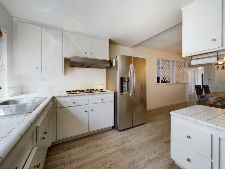 5851 Shirl Street Cypress CA 90630 &#8211; 014 &#8211; Kitchen 3