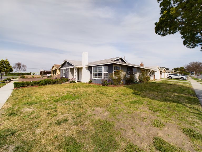 8802 San Fabio Cir Buena Park CA 90620 &#8211; 004 &#8211; Front 4