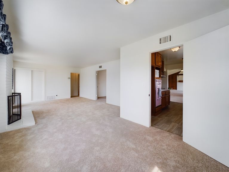 8802 San Fabio Cir Buena Park CA 90620 &#8211; 011 &#8211; Dining Room 3