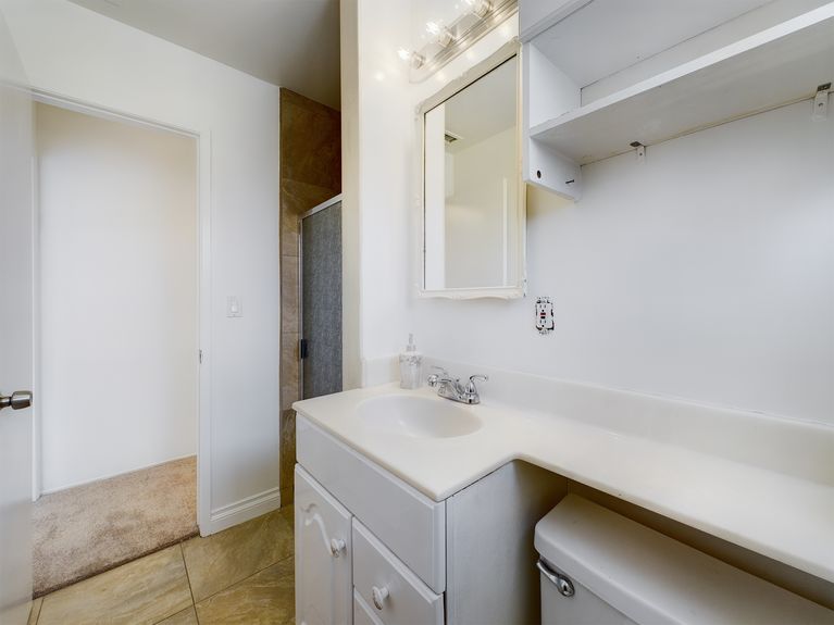 8802 San Fabio Cir Buena Park CA 90620 &#8211; 025 &#8211; Bathroom 1-2