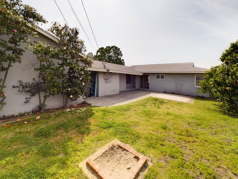 8802 San Fabio Cir Buena Park CA 90620 &#8211; 035 &#8211; Backyard 4