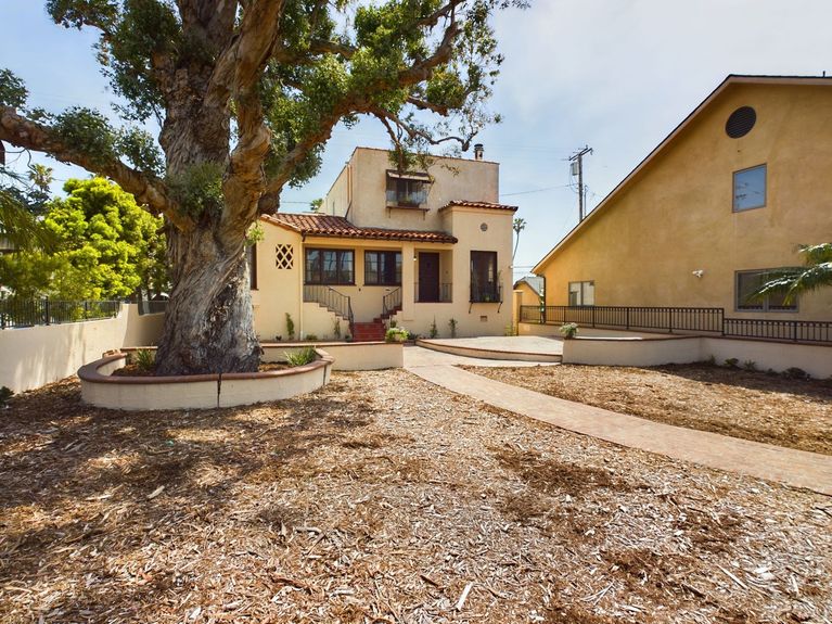 118 Termino Ave Long Beach CA 90803 &#8211; 005 &#8211; Front 5-1