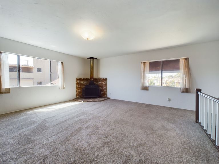 118 Termino Ave Long Beach CA 90803 &#8211; 027 &#8211; Bonus Room 4