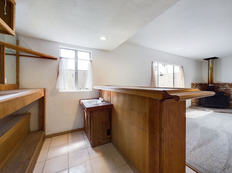 118 Termino Ave Long Beach CA 90803 &#8211; 028 &#8211; Bar 1