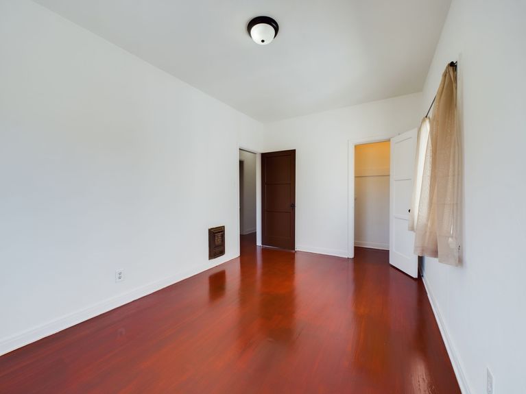 118 Termino Ave Long Beach CA 90803 &#8211; 049 &#8211; Bedroom 1-3