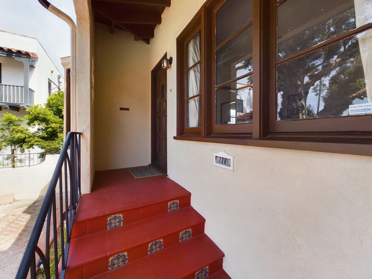 118 Termino Ave Long Beach CA 90803 &#8211; 058 &#8211; Entry 2