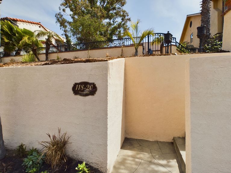 118 Termino Ave Long Beach CA 90803 &#8211; 062 &#8211; Exterior 4