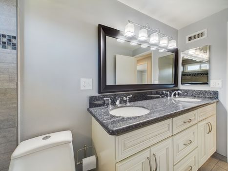 4962 Santiago Drive La Palma CA 90623 &#8211; 040 &#8211; Bathroom 3-3