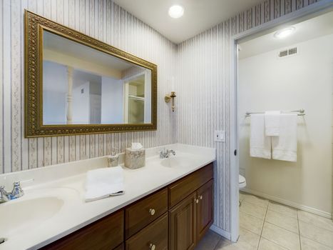 5751 Shirl St Cypress CA 90630 &#8211; 028 &#8211; Primary Bathroom 1
