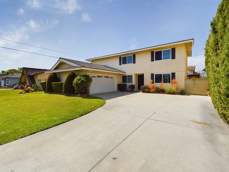 5751 Shirl St Cypress CA 90630 &#8211; 002 &#8211; Front 2