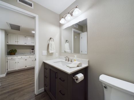 731 Hayward St Anaheim CA 92804 &#8211; 025 &#8211; Bathroom 2-2