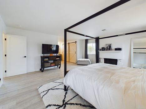 9843 Milton Cir Cypress CA 90630 &#8211; 026 &#8211; Primary Bedroom