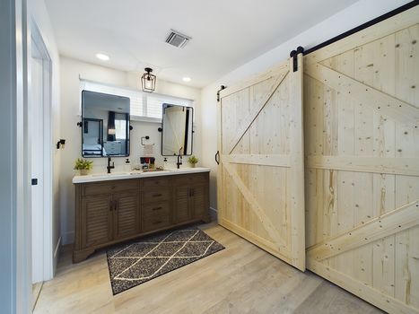 9843 Milton Cir Cypress CA 90630 &#8211; 030 &#8211; Primary Bathroom