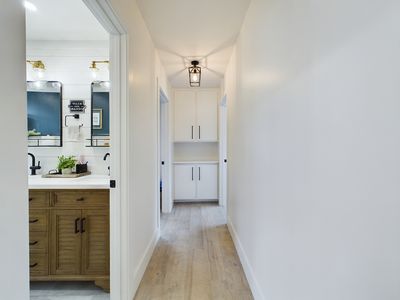 9843 Milton Cir Cypress CA 90630 &#8211; 039 &#8211; Hallway