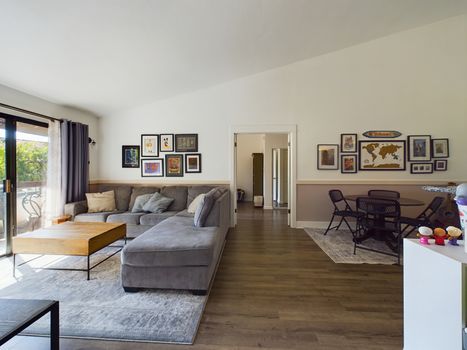 13110 Creek View Drive Garden Grove – 002 – Entry 1