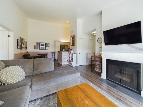 13110 Creek View Drive Garden Grove – 004 – Living Room 3