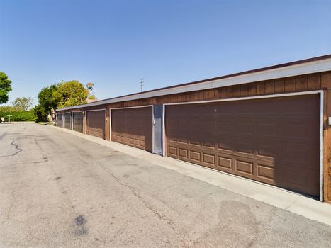 13110 Creek View Drive Garden Grove – 022 – Garage