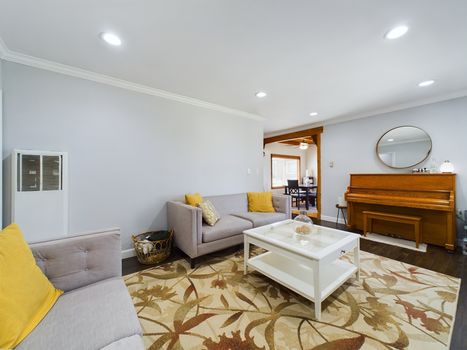 15323 Wilder Ave Norwalk CA 90650 &#8211; 007 &#8211; Living Room 3