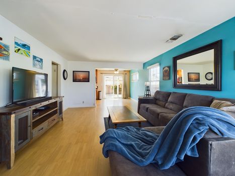 9421 Lime Cir Cypress CA 90630 &#8211; 005 &#8211; Living Room 1