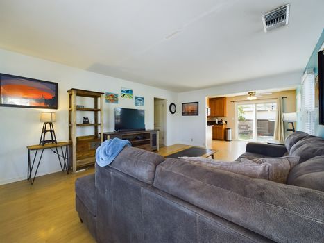 9421 Lime Cir Cypress CA 90630 &#8211; 007 &#8211; Living Room 3