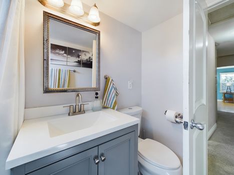 9421 Lime Cir Cypress CA 90630 &#8211; 018 &#8211; Bathroom 1-2