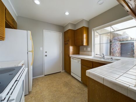 23 Edgestone Irvine CA 92606 &#8211; 014 &#8211; Kitchen 2