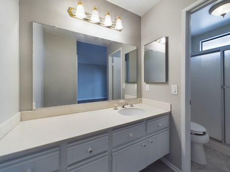 23 Edgestone Irvine CA 92606 &#8211; 021 &#8211; Master Bathroom 1