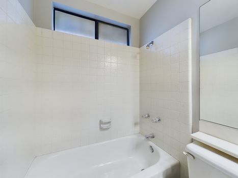 23 Edgestone Irvine CA 92606 &#8211; 027 &#8211; Bathroom 2-2