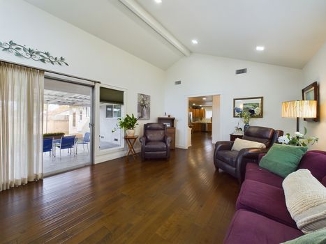 6661 Kiwi Cir Cypress CA 90630 &#8211; 016 &#8211; Living Room 2