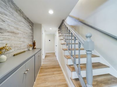 4201 Via Verde Cypress CA 90630 &#8211; 021 &#8211; Hallway 1