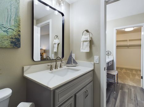 5263 Vista Del Sol Cypress CA 90630 &#8211; 030 &#8211; Master Bathroom 4