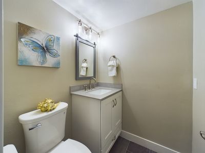 5263 Vista Del Sol Cypress CA 90630 &#8211; 042 &#8211; Bathroom 1