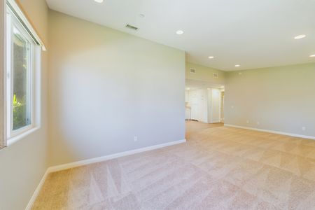 13221 El Dorado Seal Beach CA 90740 &#8211; 004 Living Room