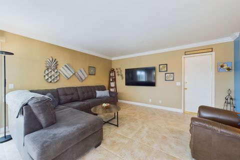 4018 Cheshire Dr Cypress CA 90630 &#8211; 021 Family Room