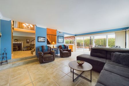 4018 Cheshire Dr Cypress CA 90630 &#8211; 022 Familiy Room