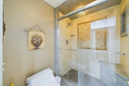 4018 Cheshire Dr Cypress CA 90630 &#8211; 031 Master Bathroom