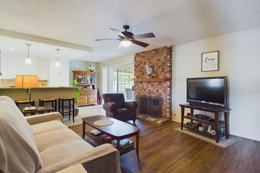 5881 Karen Ave &#8211; 13