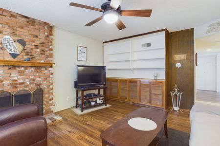 5881 Karen Ave &#8211; 16