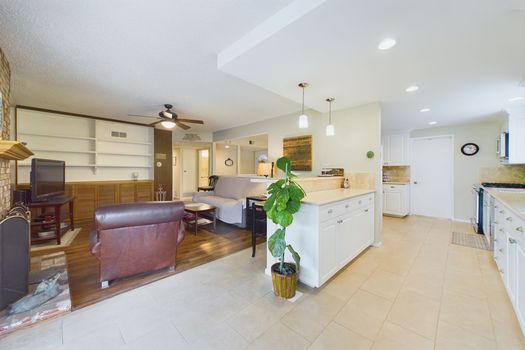 5881 Karen Ave &#8211; 17